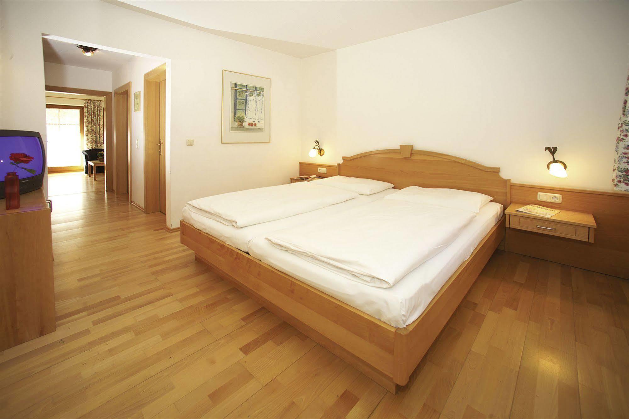 Hotel Stadt Wien Τσελ αμ Ζέε Εξωτερικό φωτογραφία